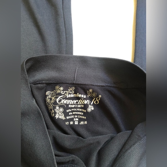 NWT Connection 18 Seamless Leggings and Shorts Bundle Size S/M - Picture 4 of 7